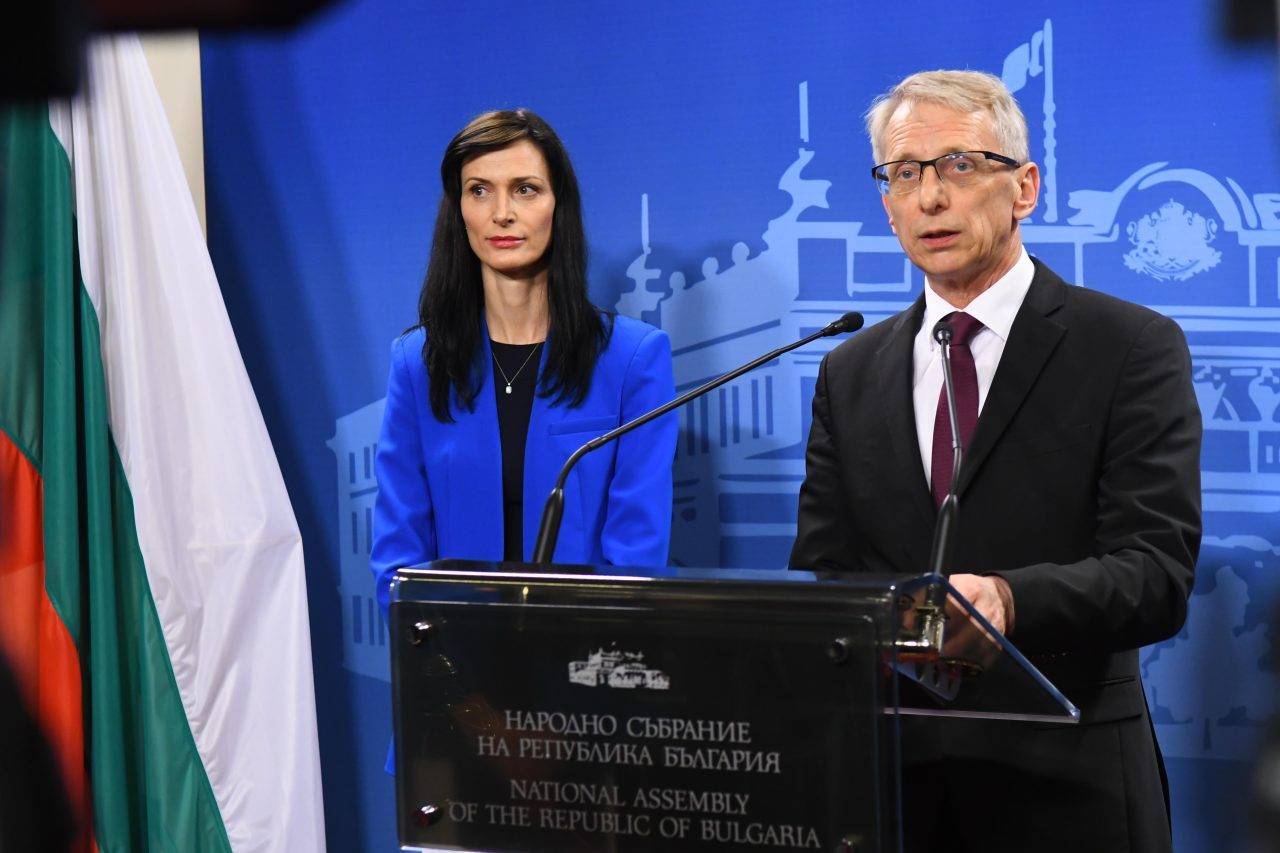  Мария Габриел и Николай Денков 